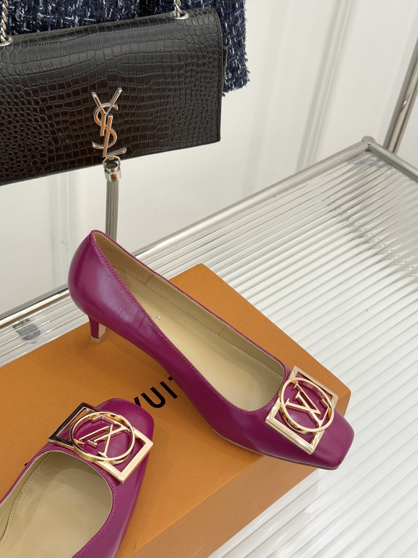 Women's high heels